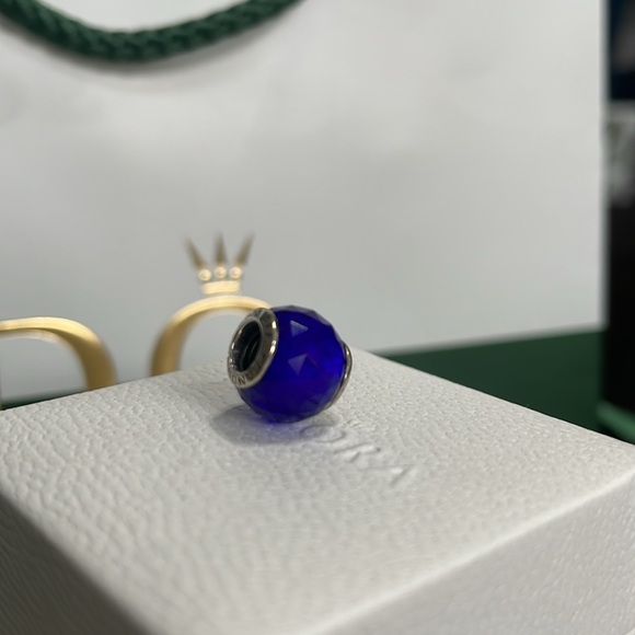 Authentic Pandora Essence Deep Azure Geo-Metric Charm - Picture 4 of 4